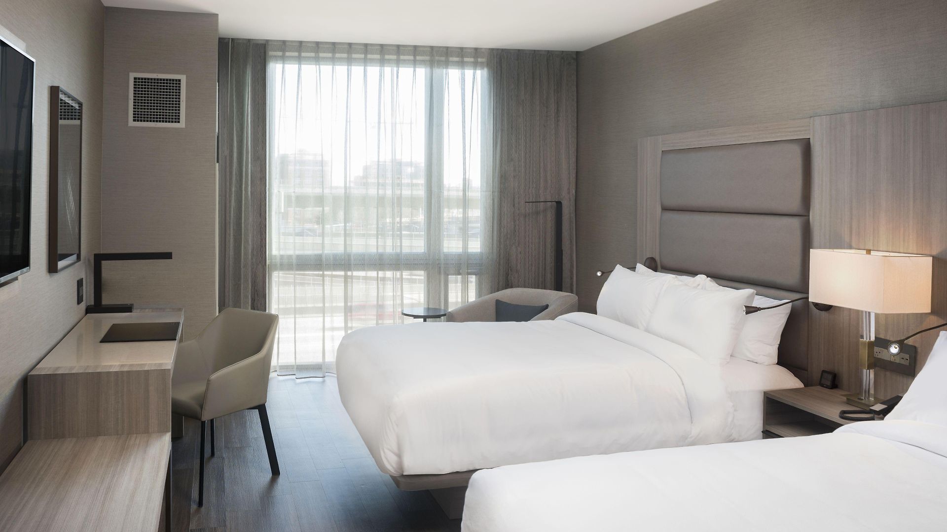 Hotel Ac By Marriott Cleveland Circle Boston