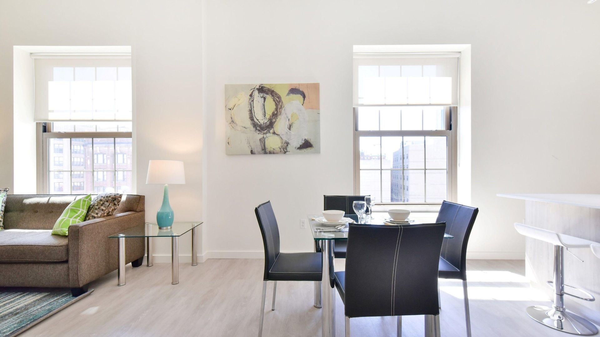 Global Luxury Downtown Apartment