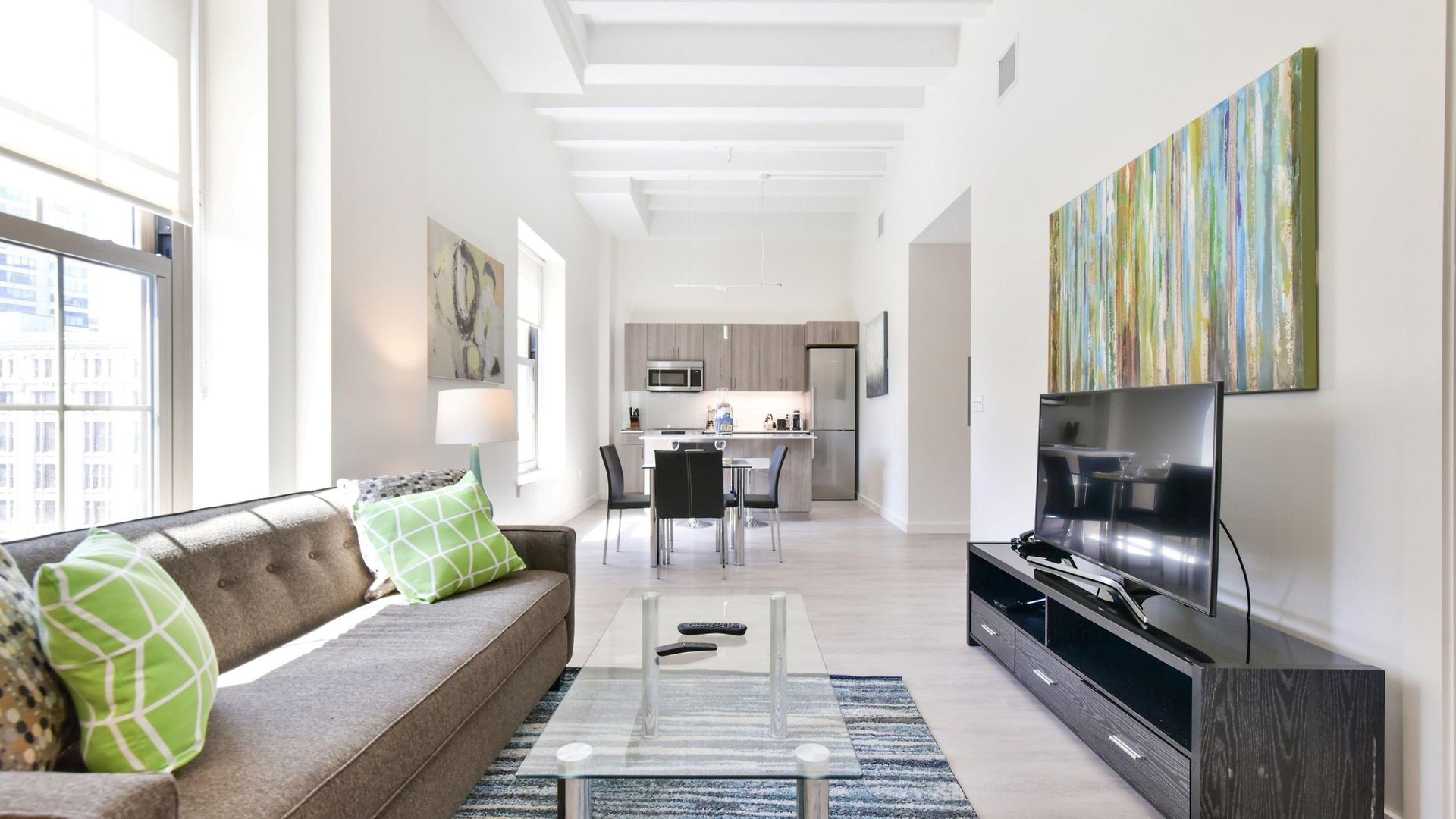 Global Luxury Downtown Apartment *