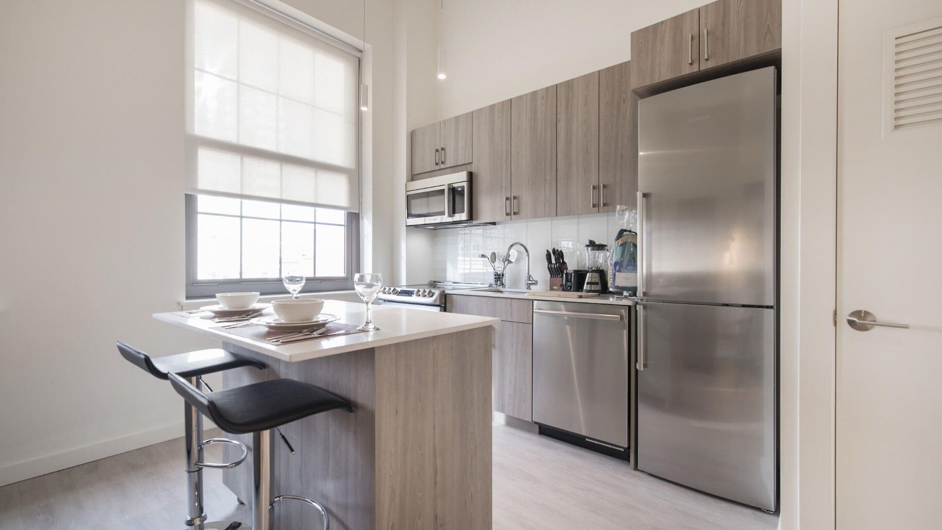 Global Luxury Downtown Apartment