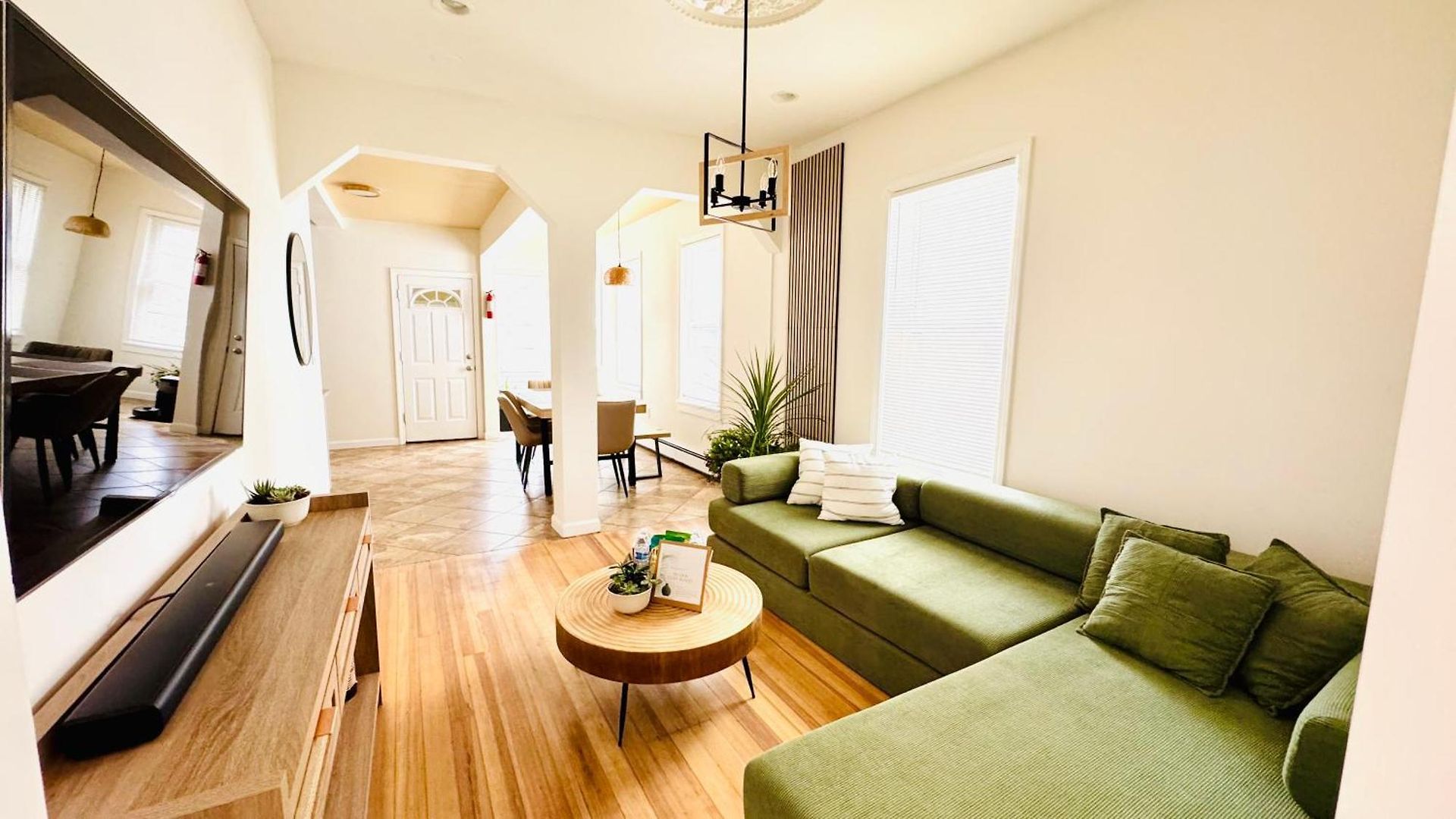 Spacious 3br Near Free Parking *