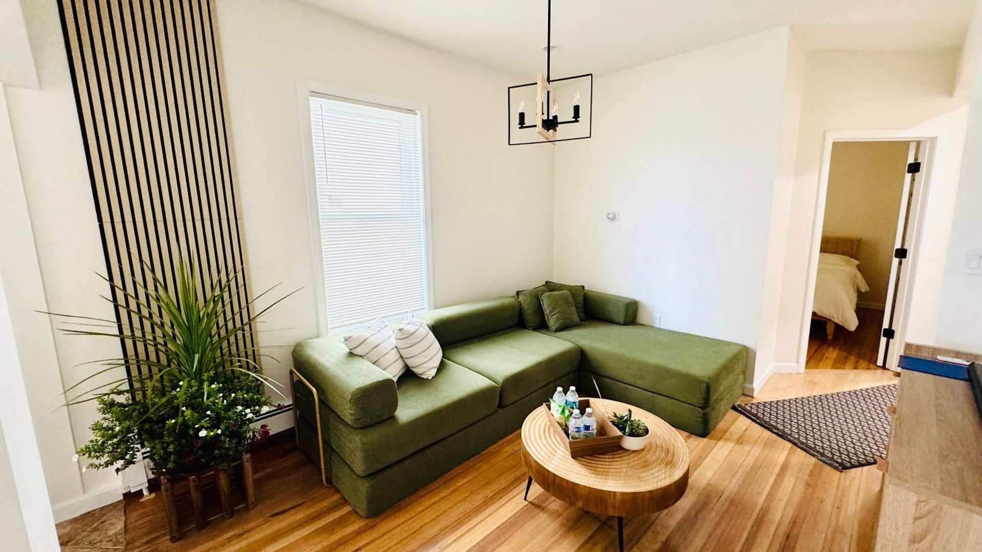 Spacious 3br Near Free Parking Apartment