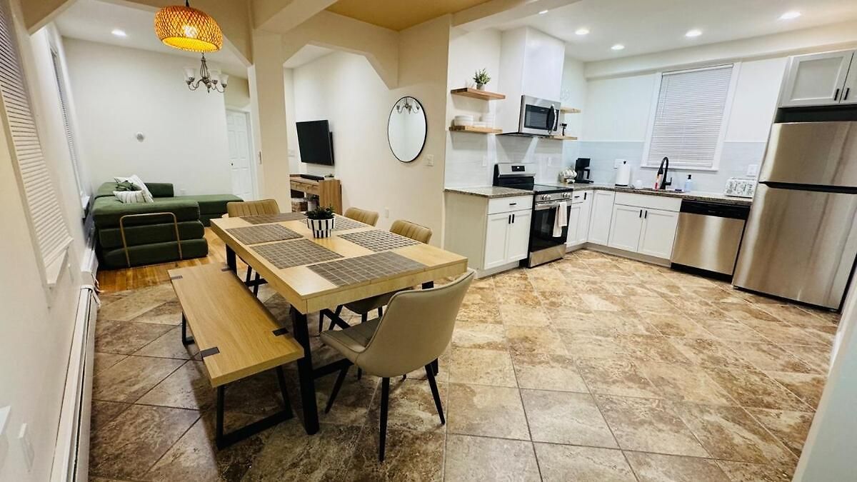 Spacious 3br Near Free Parking Apartment Boston