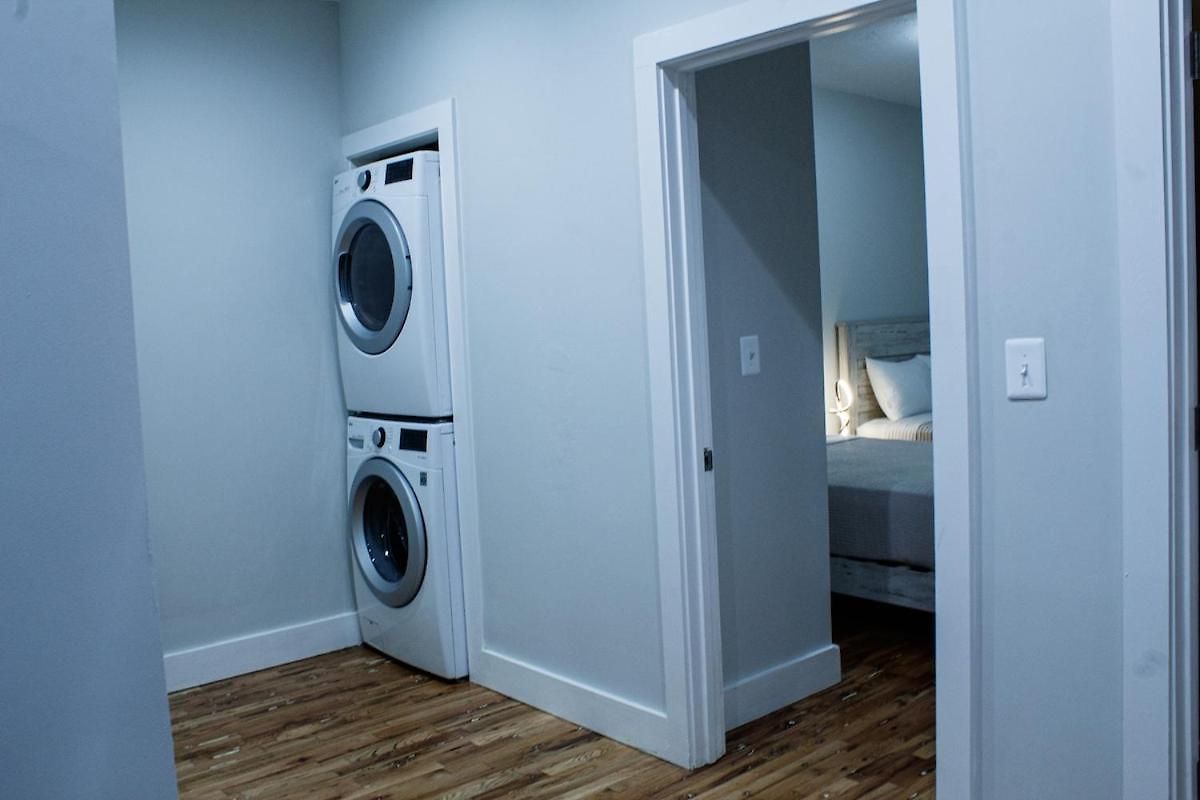 Modern 3br Walk To Subway 2 Min To Logan Airport Apartment Boston