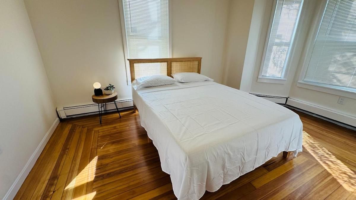 Spacious 3br Near Free Parking