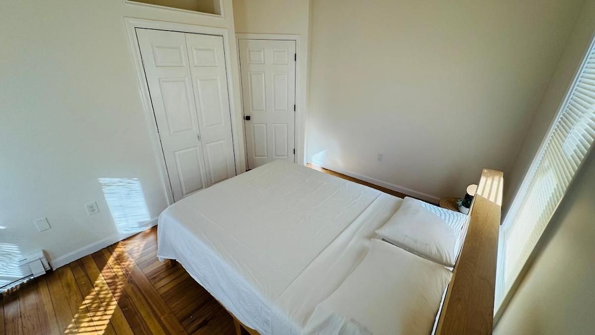 Spacious 3br Near Free Parking Apartment Boston
