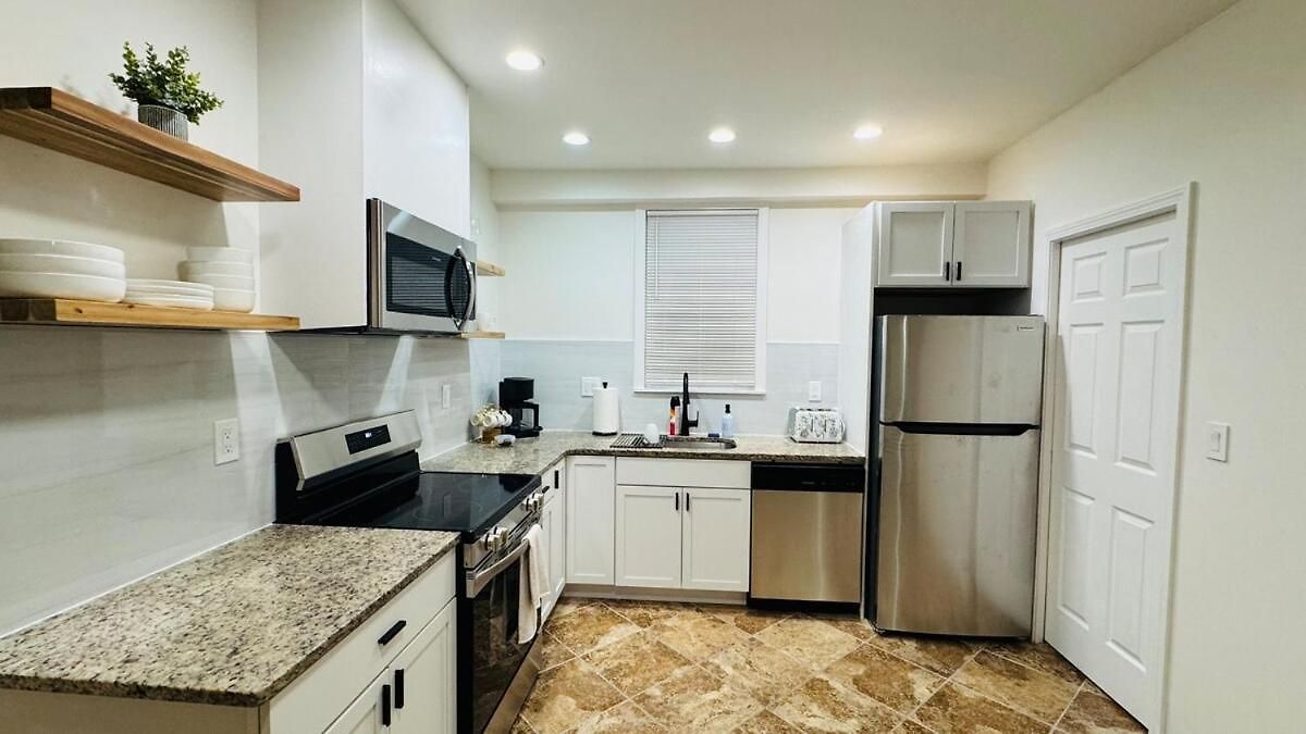 Spacious 3br Near Free Parking Apartment Boston