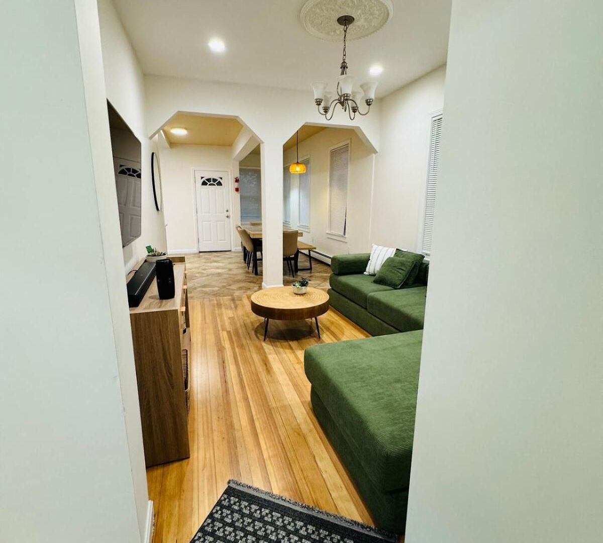 Spacious 3br Near Free Parking Boston