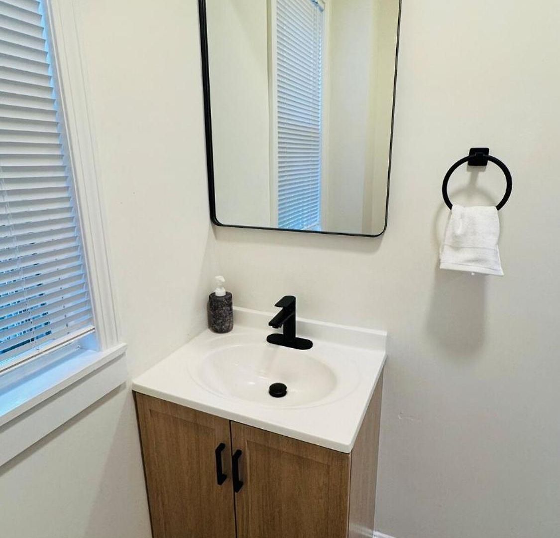Spacious 3br Near Free Parking Boston