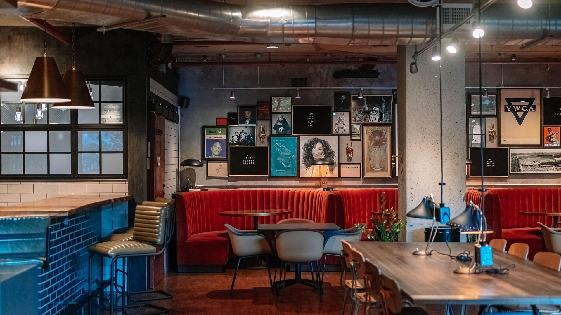The Revolution Hotel 3*