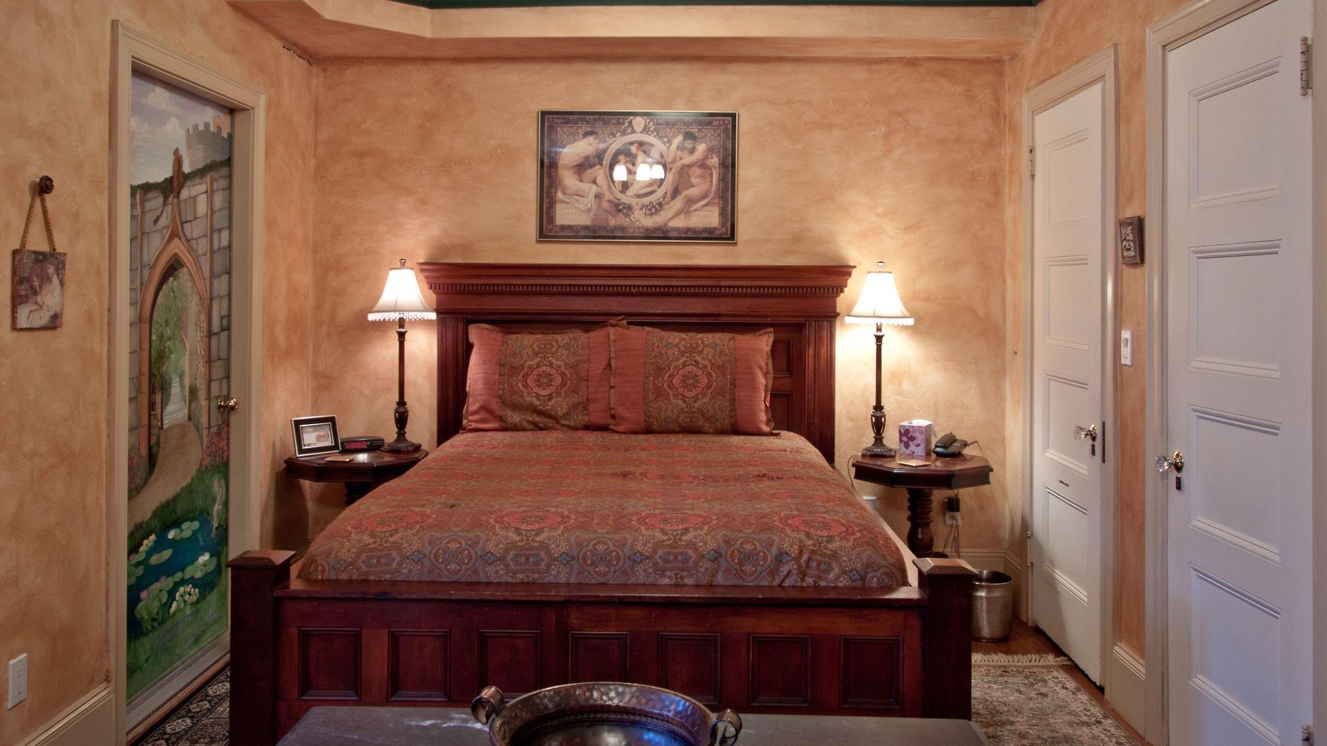 The Gryphon House Bed & Breakfast Boston