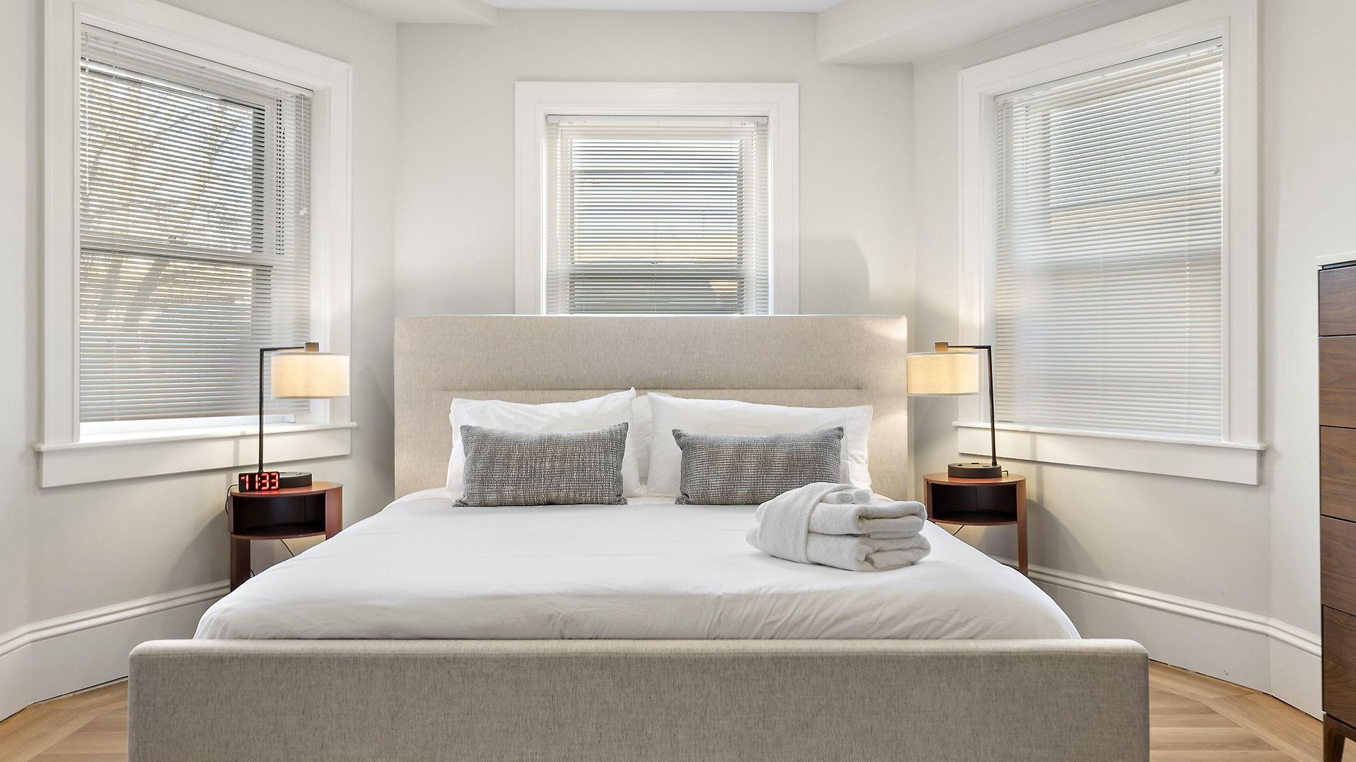 The Gryphon House Bed & Breakfast