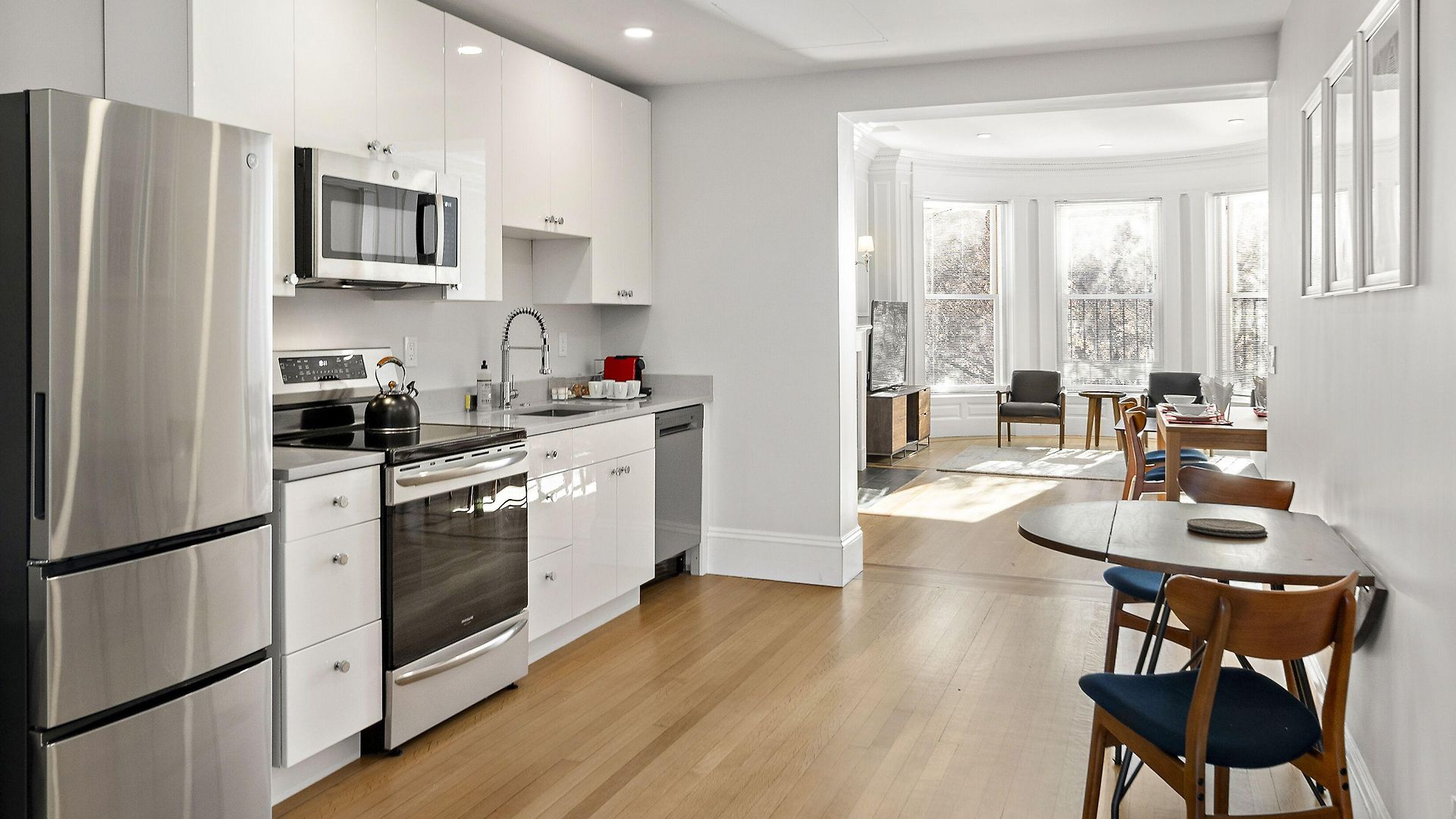 The Gryphon House Bed & Breakfast Boston