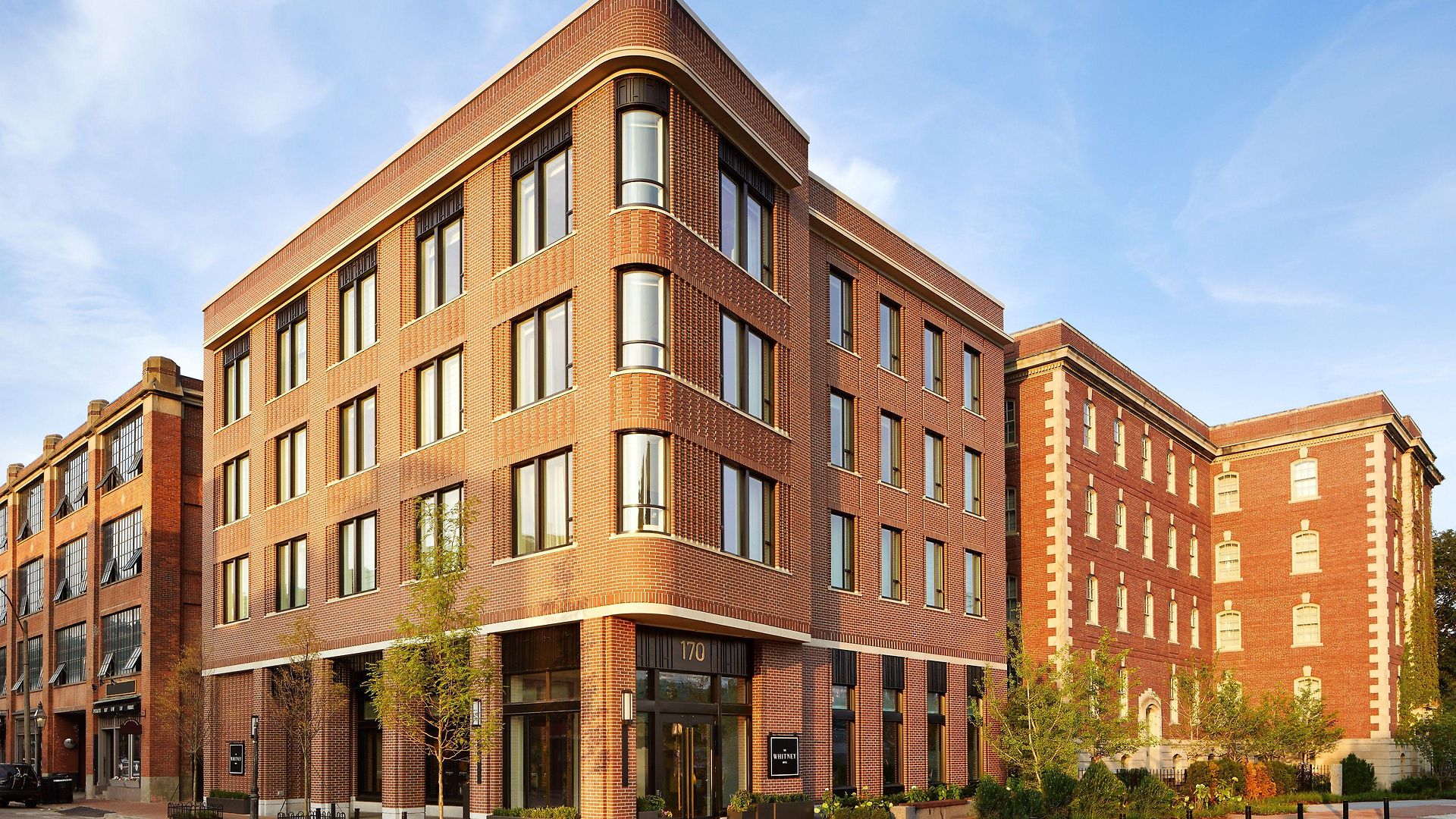 The Whitney Hotel 5*