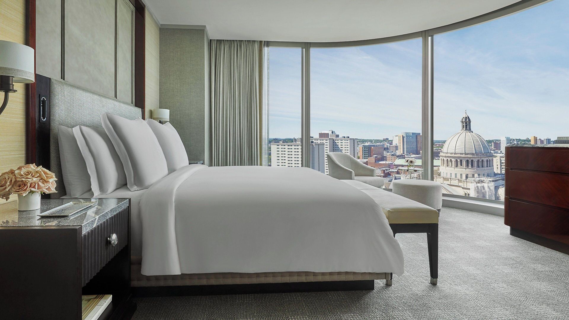 Hotel Four Seasons One Dalton Street, Boston
