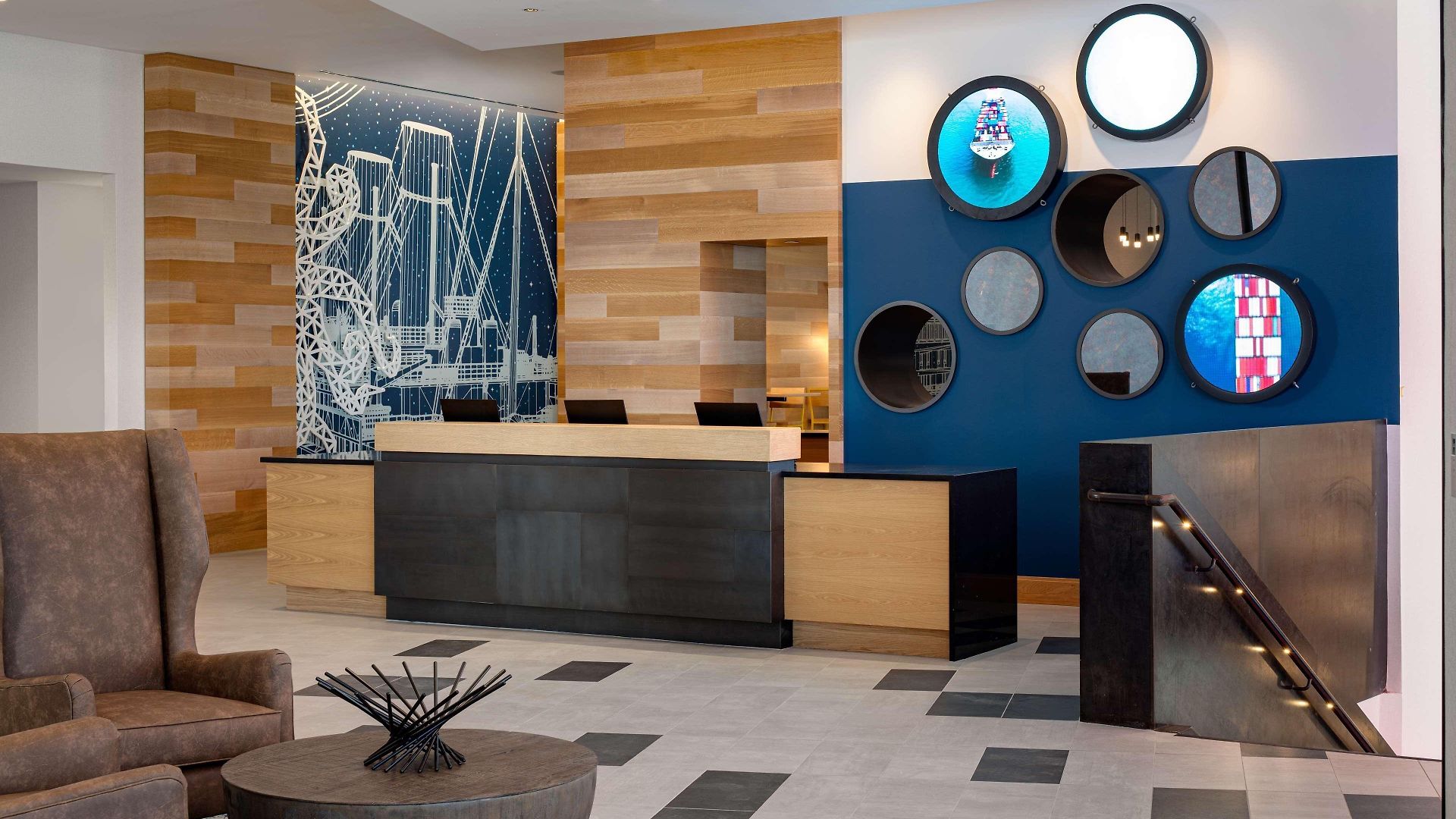 Hyatt Place Boston/seaport District 3*