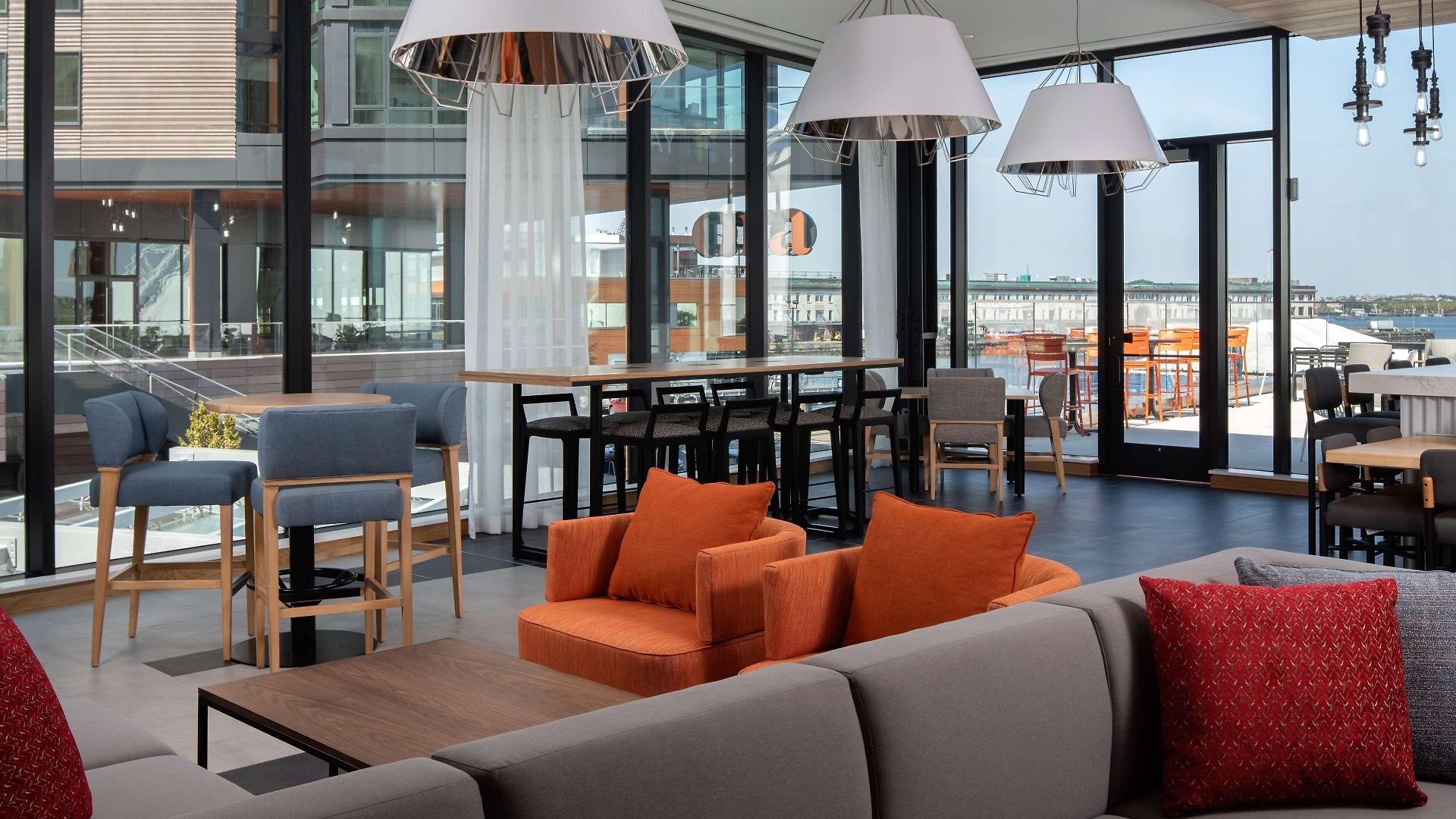 Hyatt Place Boston/seaport District 3*