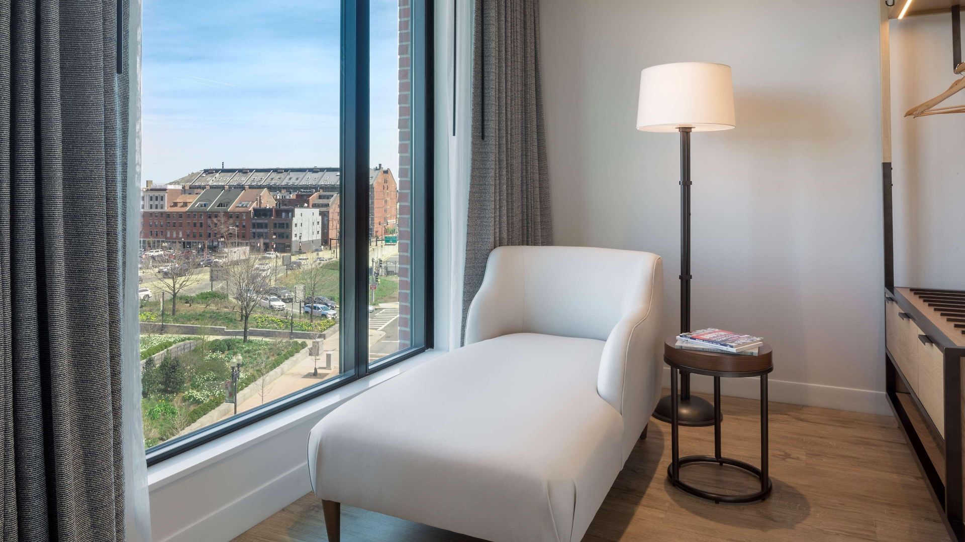 Canopy By Hilton Downtown 4*