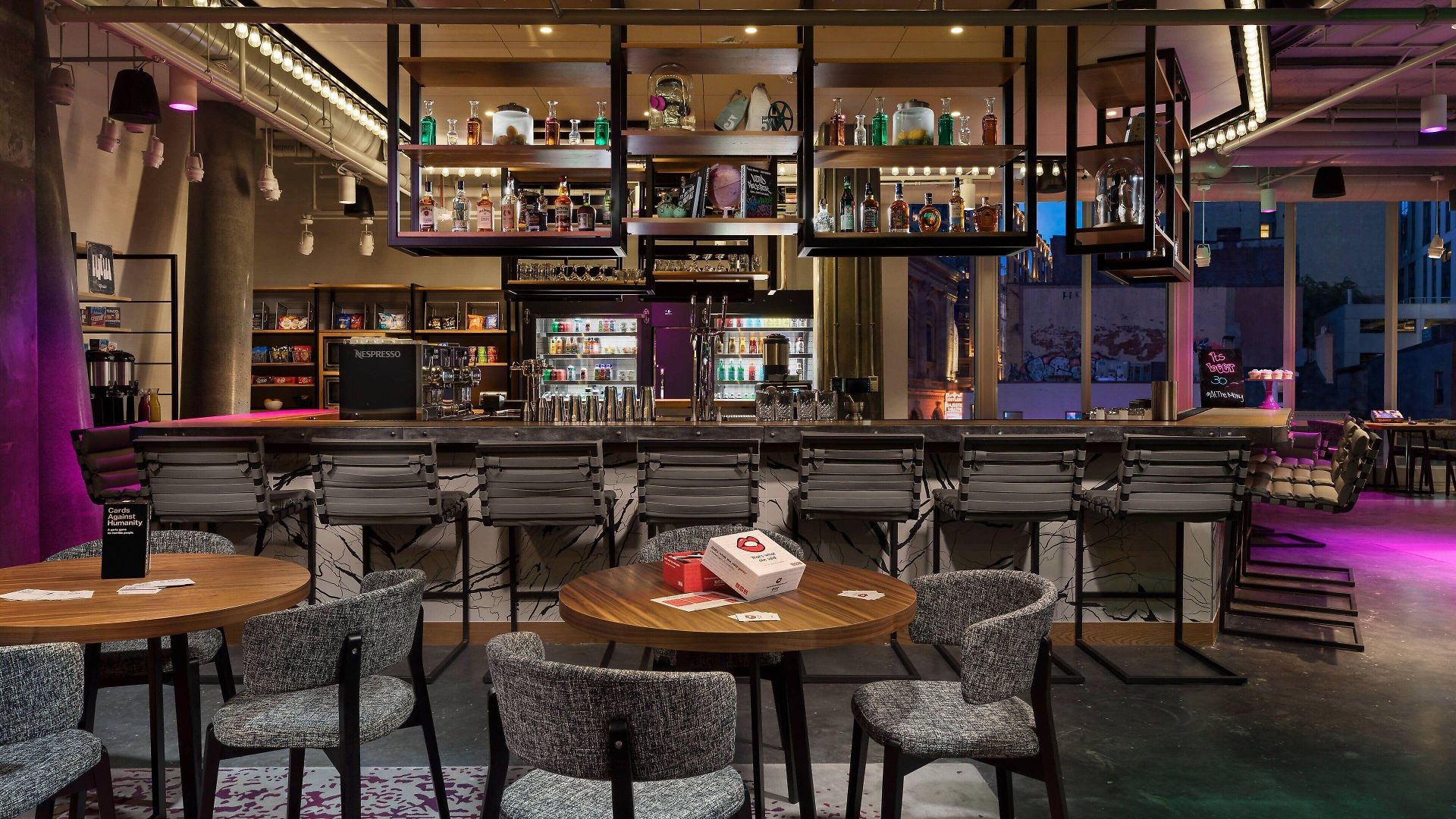Hotel Moxy Downtown 3*