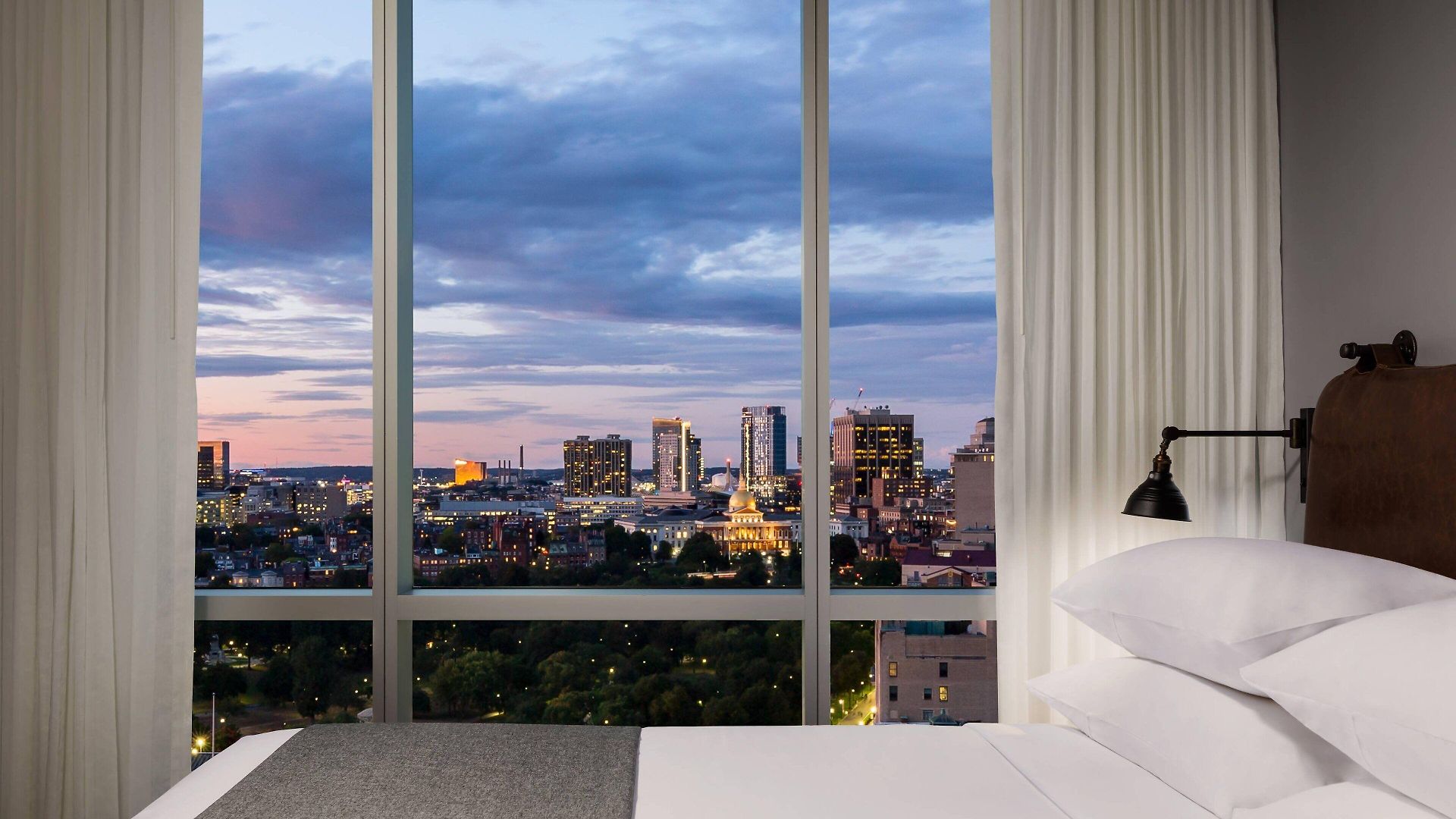 Moxy Downtown Hotel