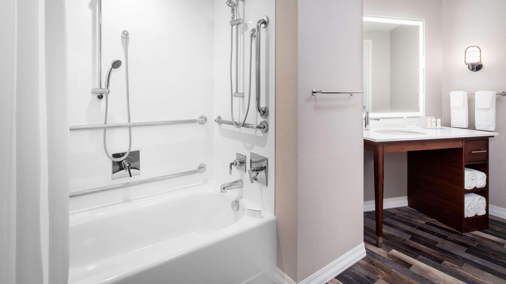 Homewood By Hilton Seaport District Hotel Boston
