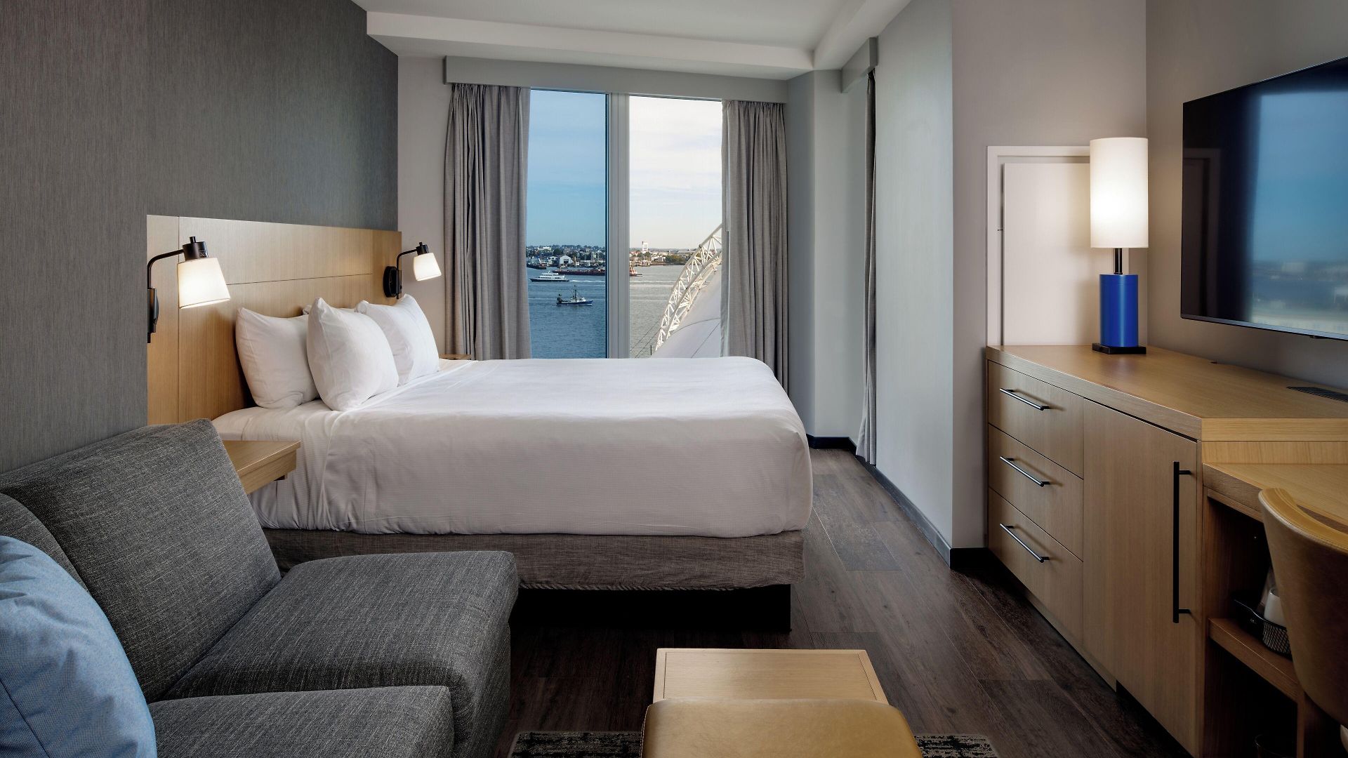 Hyatt Place Boston/seaport District Hotel Boston
