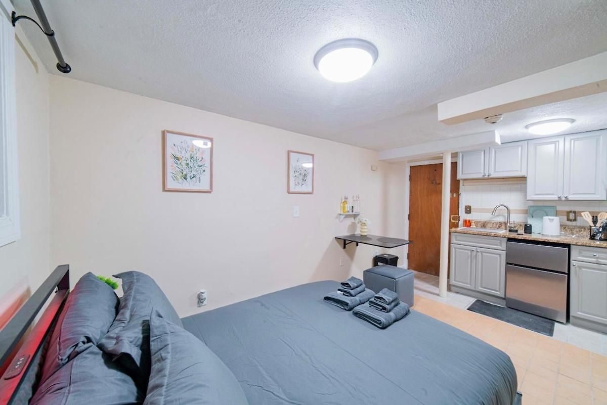 Cozy Basement - Steps To Longwood And Massart - 3min Walk To T