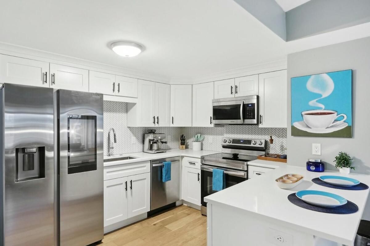 Apartment New Southie Penthouse With Private Roof Deck *