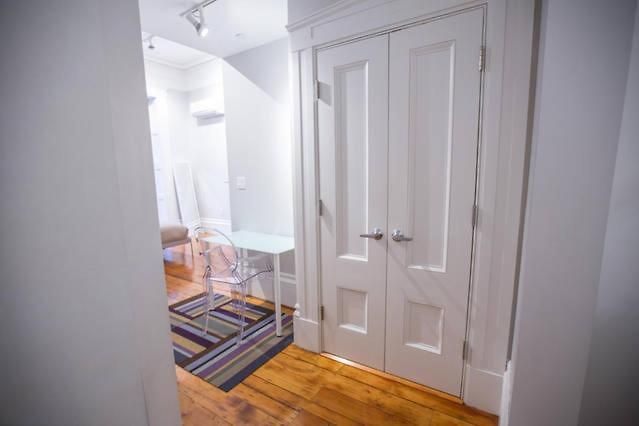 Comfy Beacon Hill Great For Work Travel #7