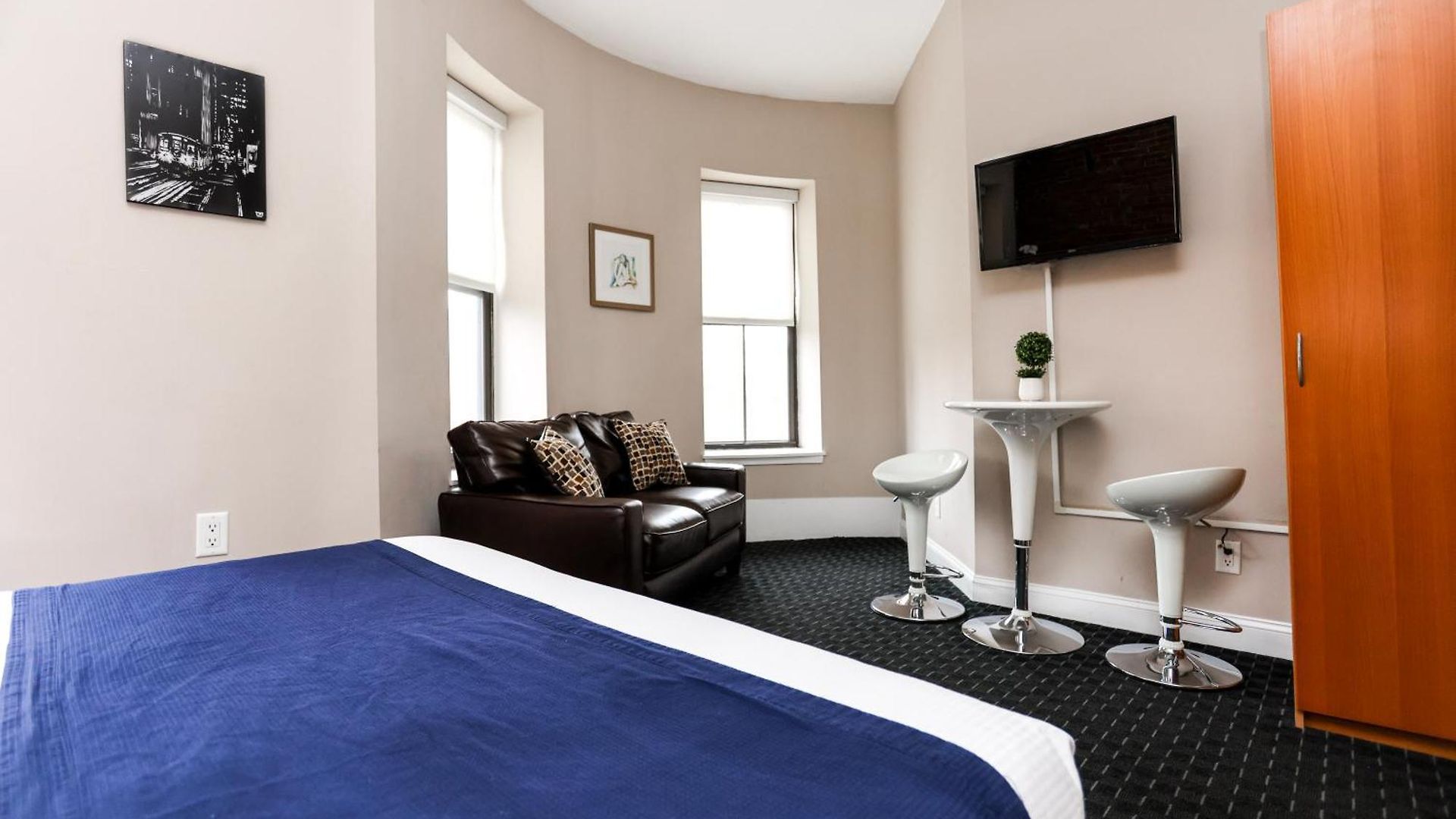 Stylish In Brownstone, C.ave #21 Aparthotel