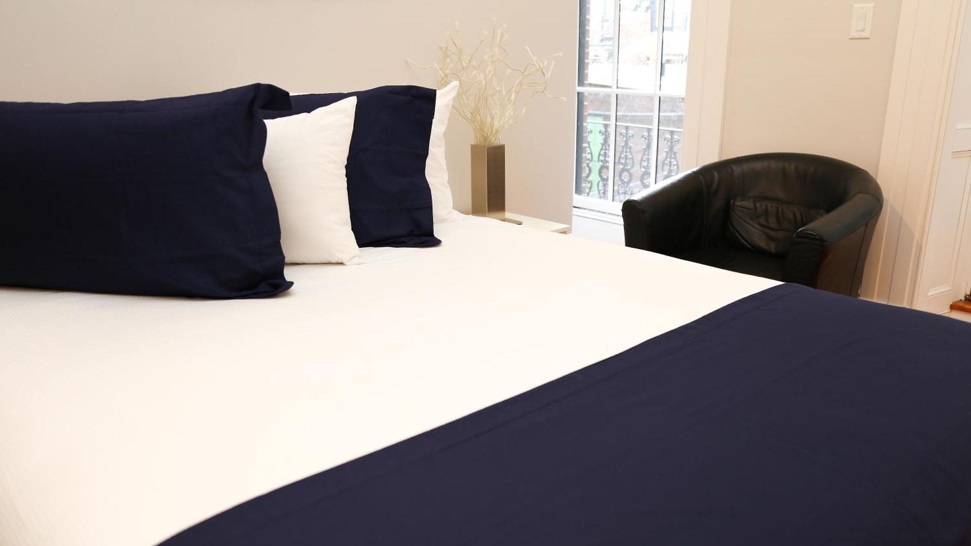 Comfy Beacon Hill Great For Work Travel #7 Boston