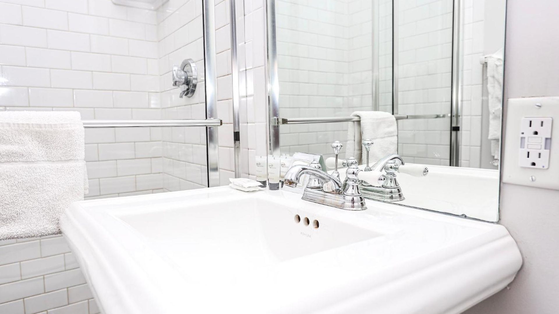 Aparthotel Stylish In Brownstone, C.ave #21 4*