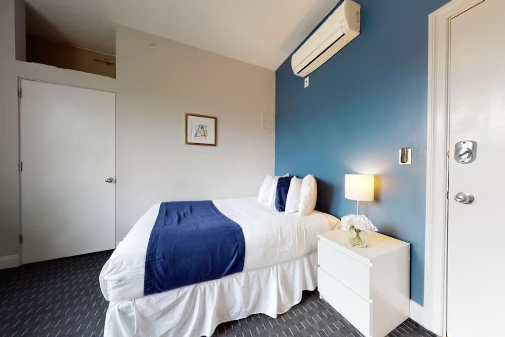 Aparthotel Stylish Downtown In The Boston, C.ave #34 Boston