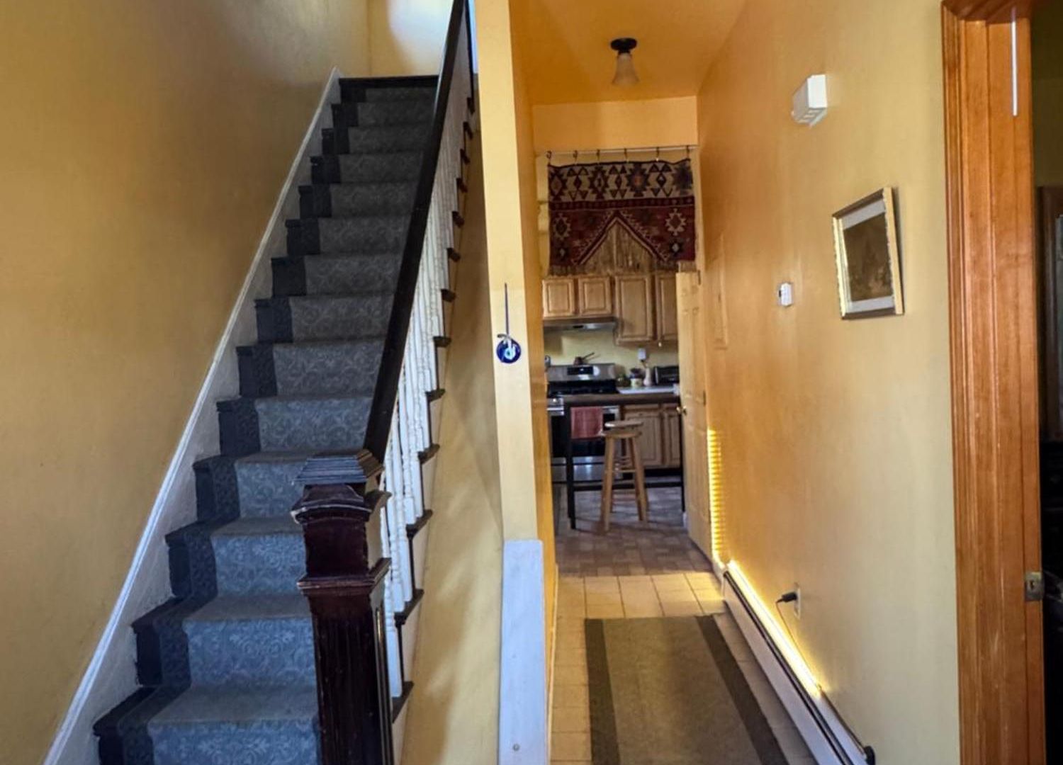 Homestay Beautiful Victorian House, Boston