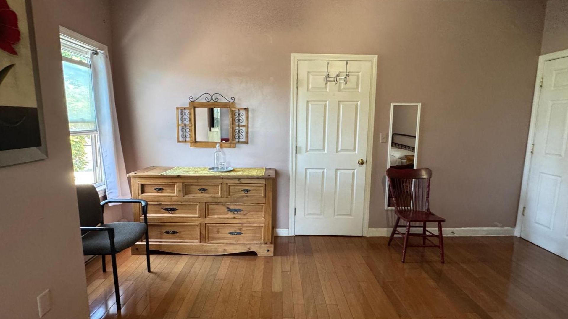 Homestay Beautiful Victorian House, Boston