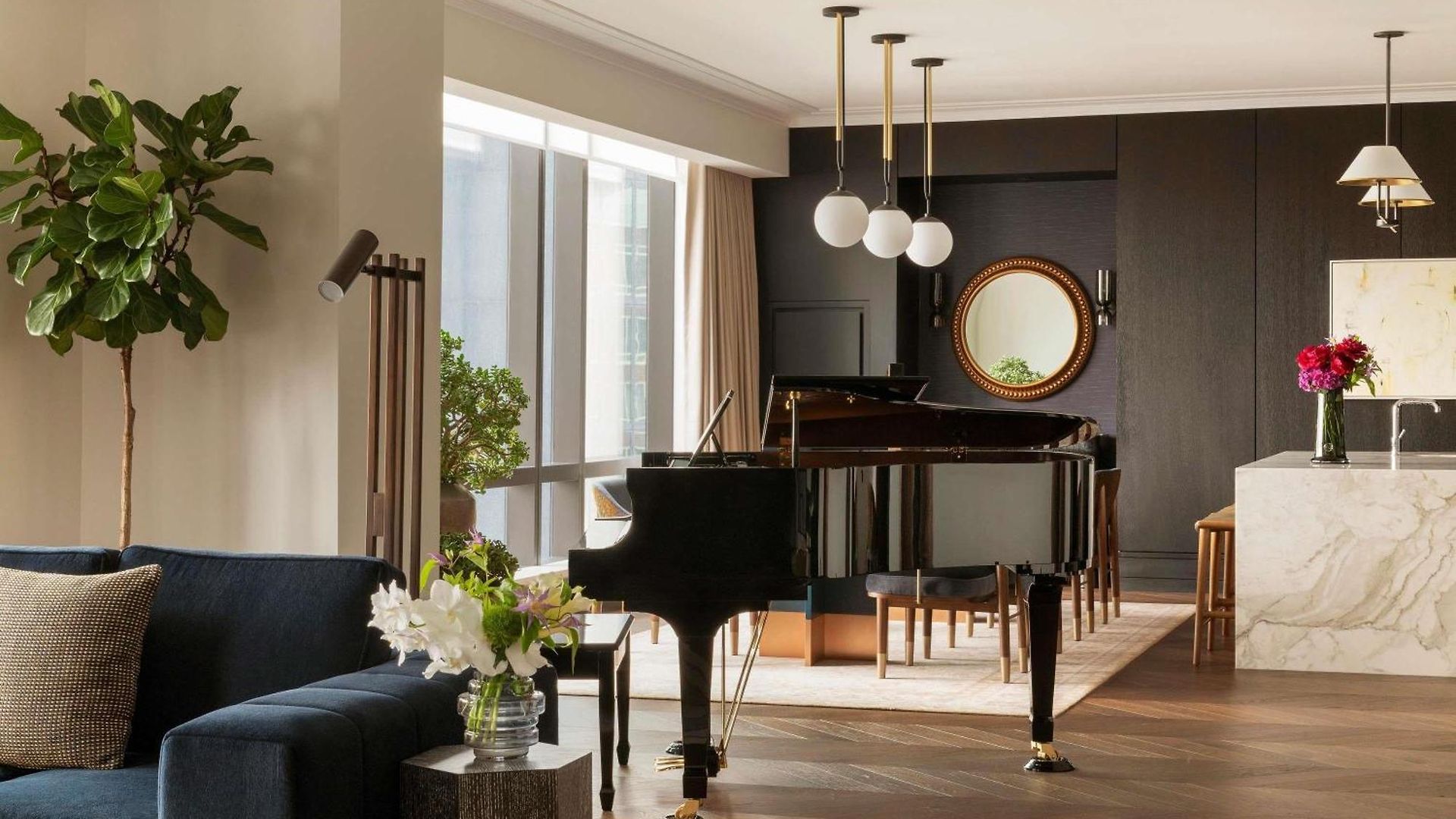 Raffles 5* Boston