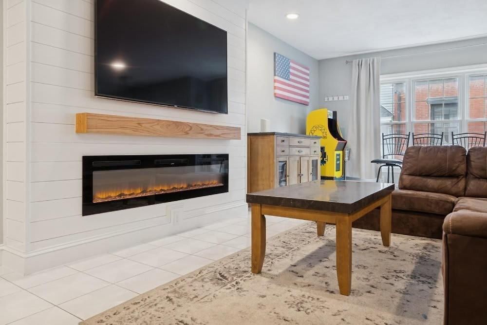Heart Of Southie - Hot Tub + Walk To Bars