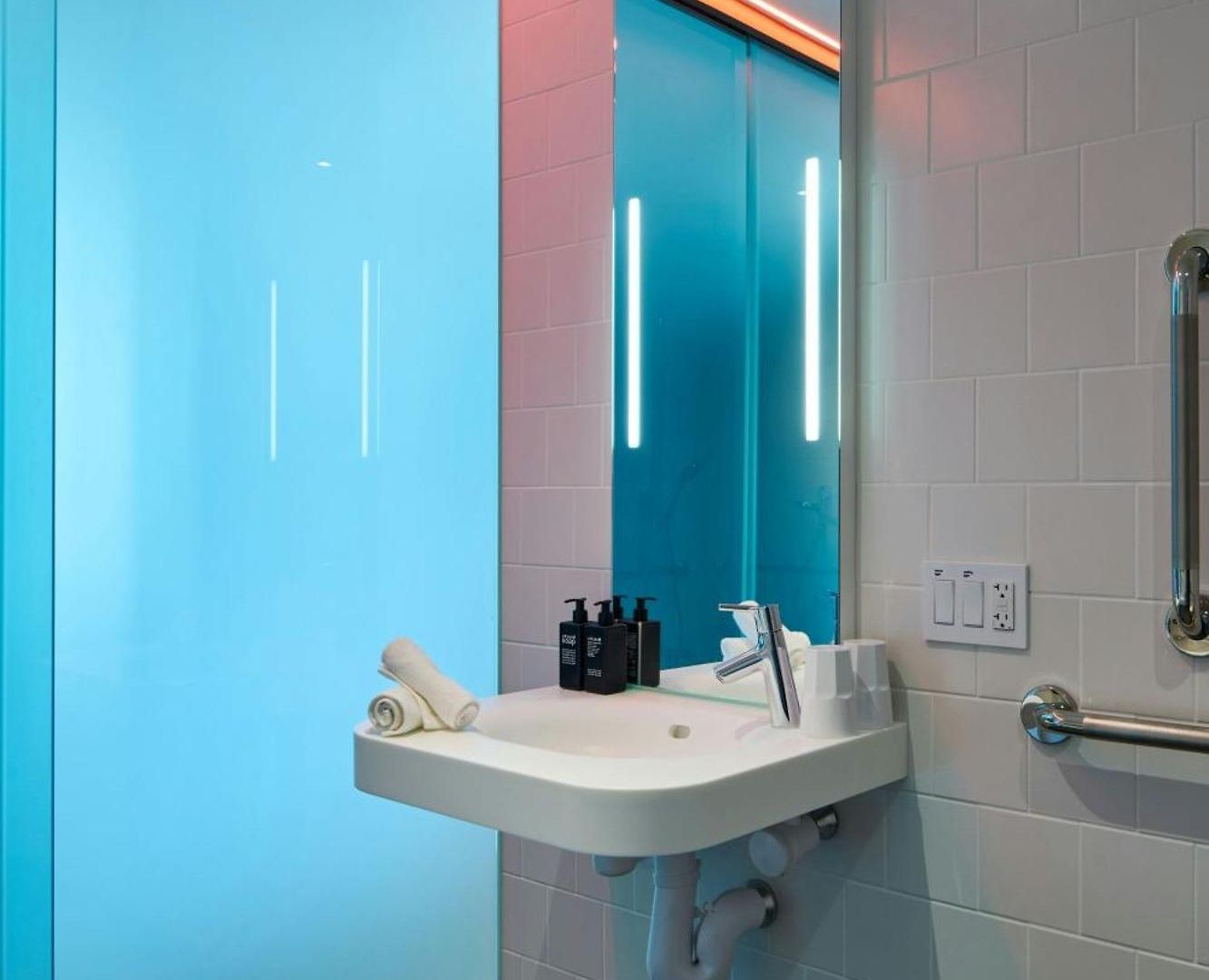 Citizenm Back Bay 4*