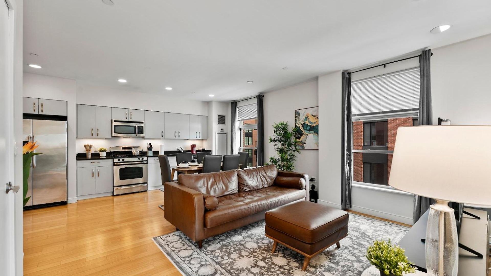 Beautiful 2br In Southend Boston