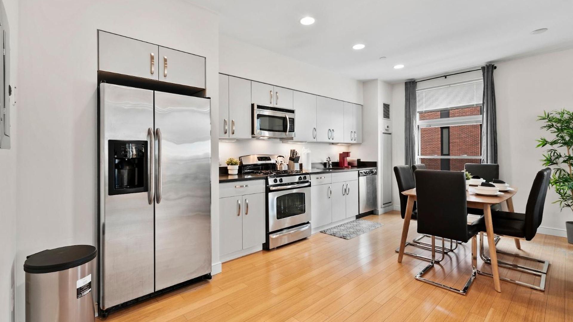 Beautiful 2br In Southend Apartment *