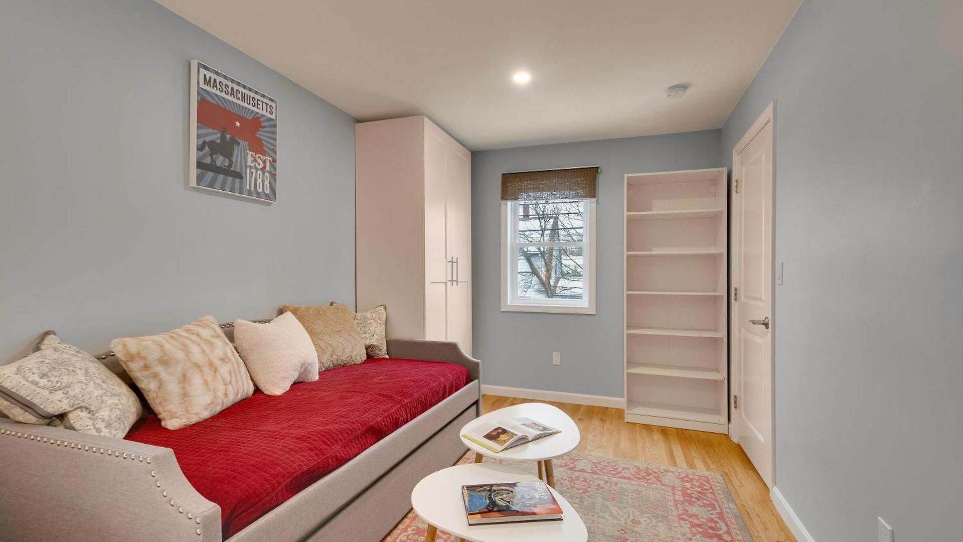 Apartment 2br Dog-friendly In 2-fam - Comfy Retreat *
