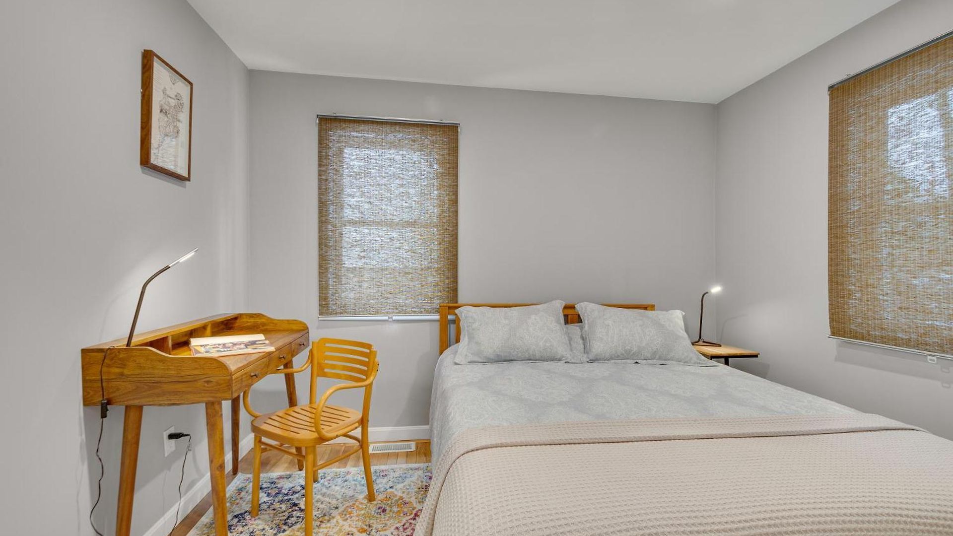 2br Dog-friendly In 2-fam - Comfy Retreat *
