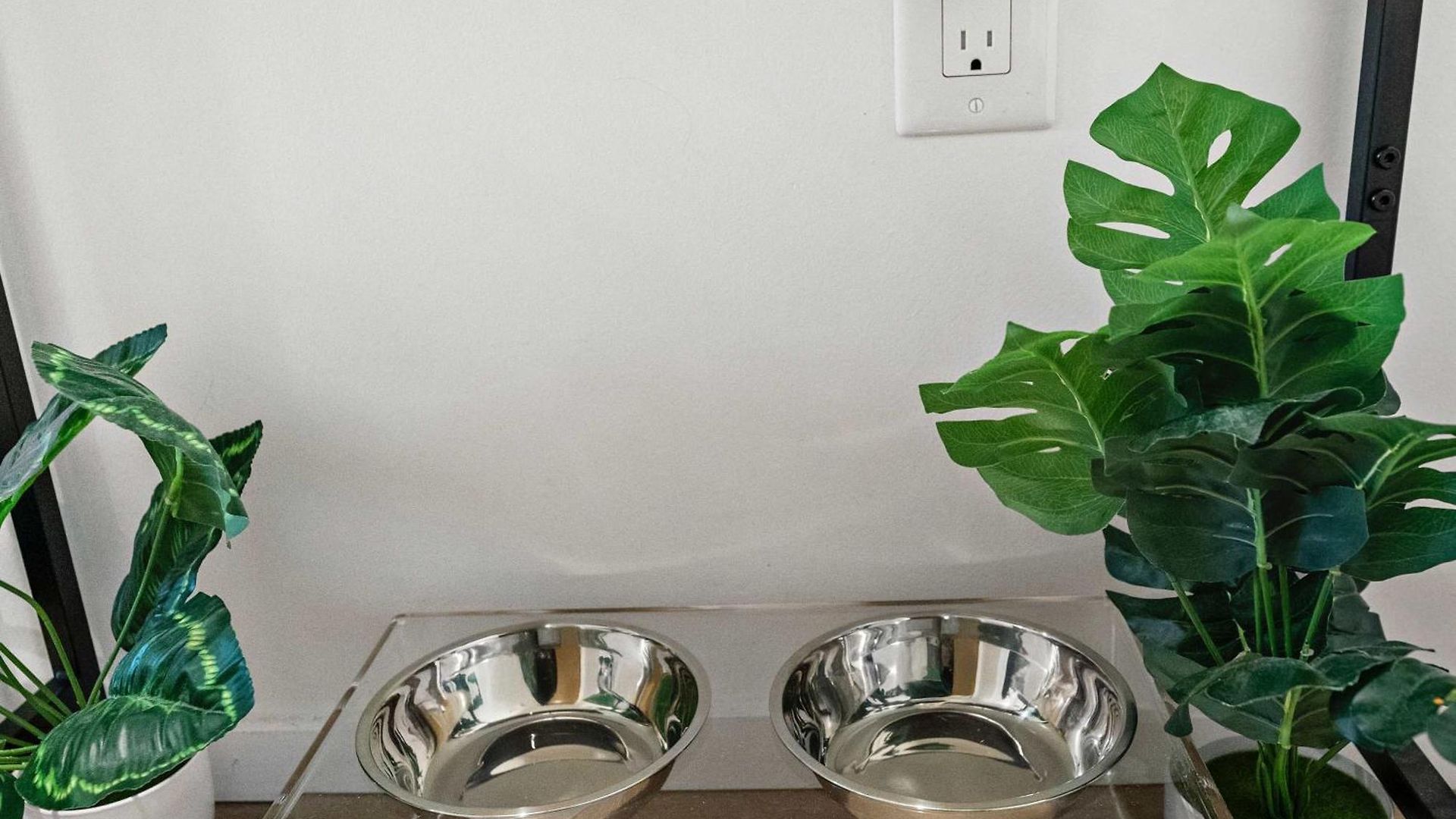 Apartment Family In With Pool Gym & Balcony - Perfect
