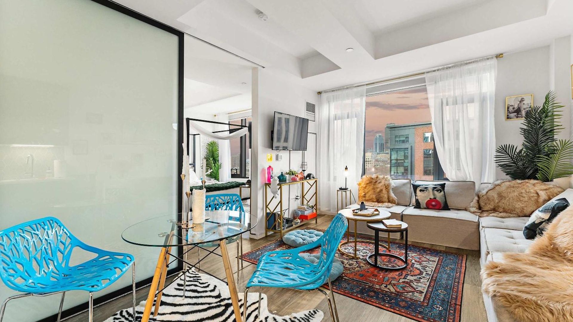 What A Gem Views And A Rooftop Pool Await * Boston