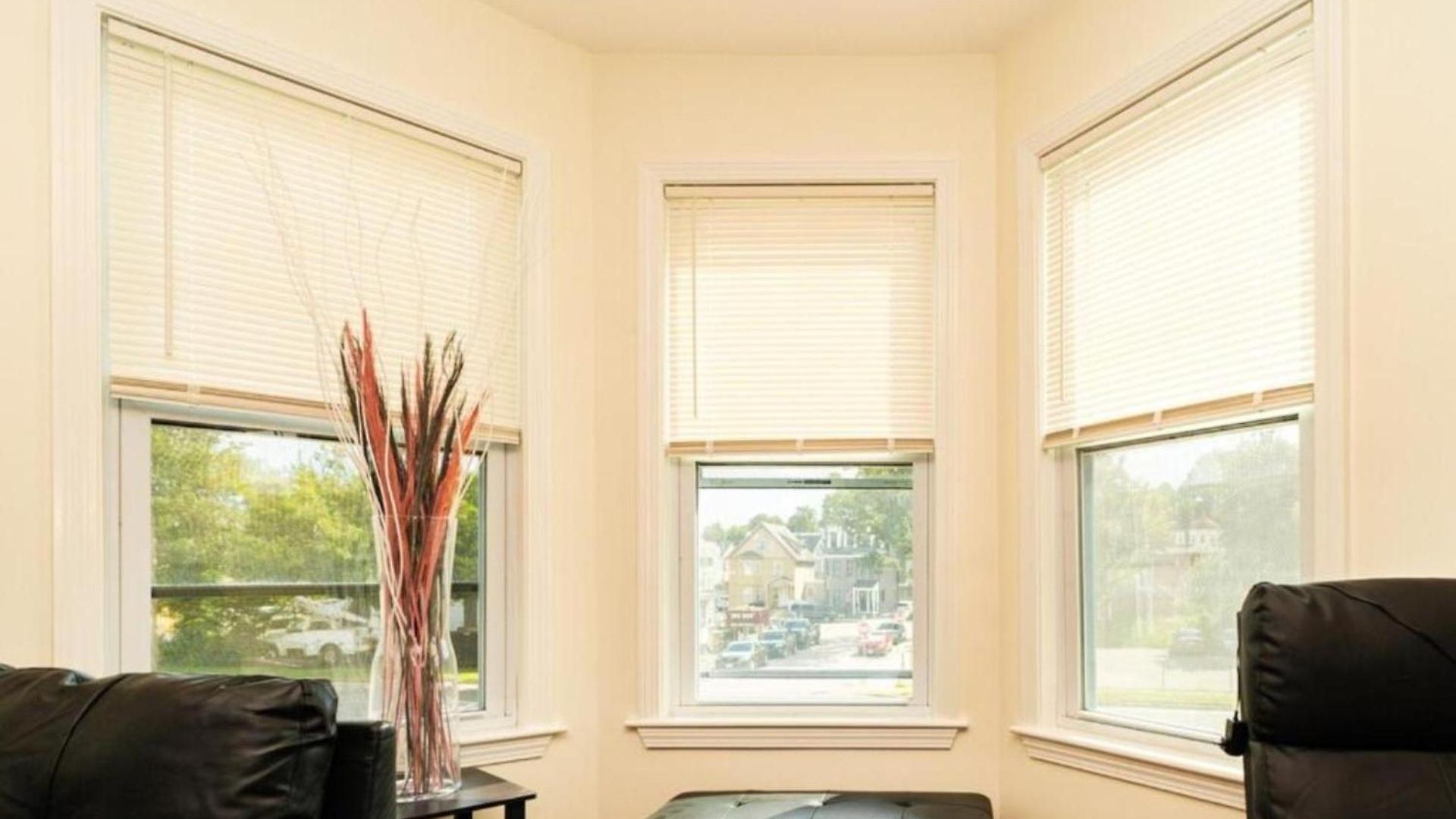 Comfortable 4br Getaway - Pet-friendly - Near I-93 & Red Line 988 Apartment *
