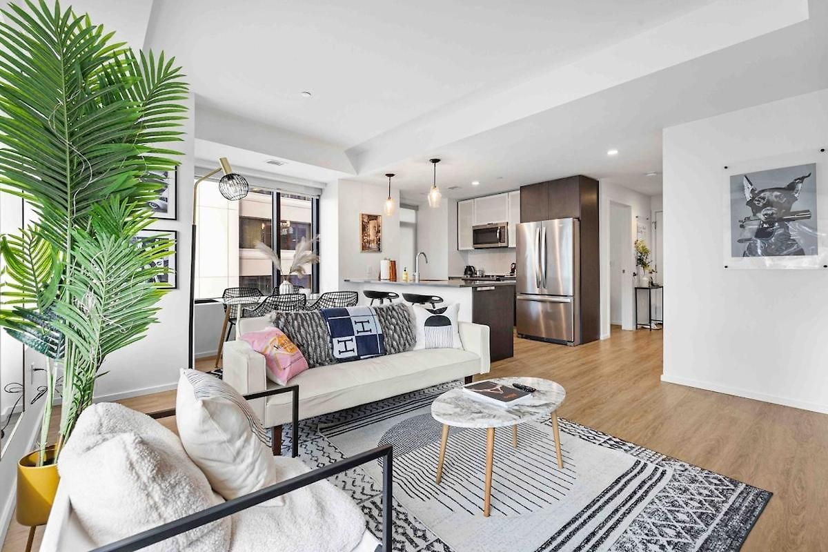 Apartment Luxury 2br In Pool Gym Boston