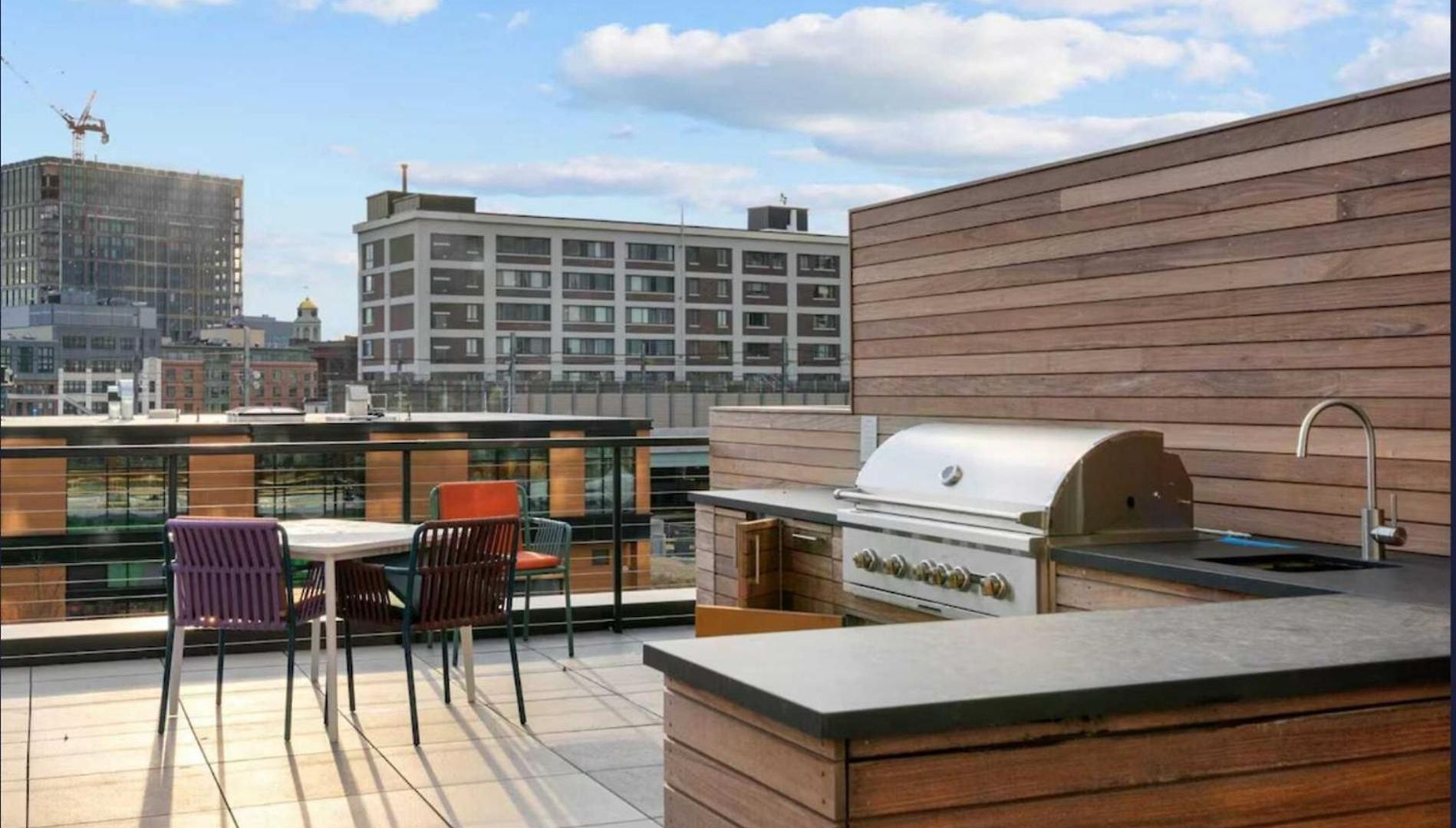 South End Ideal For Business Trips *