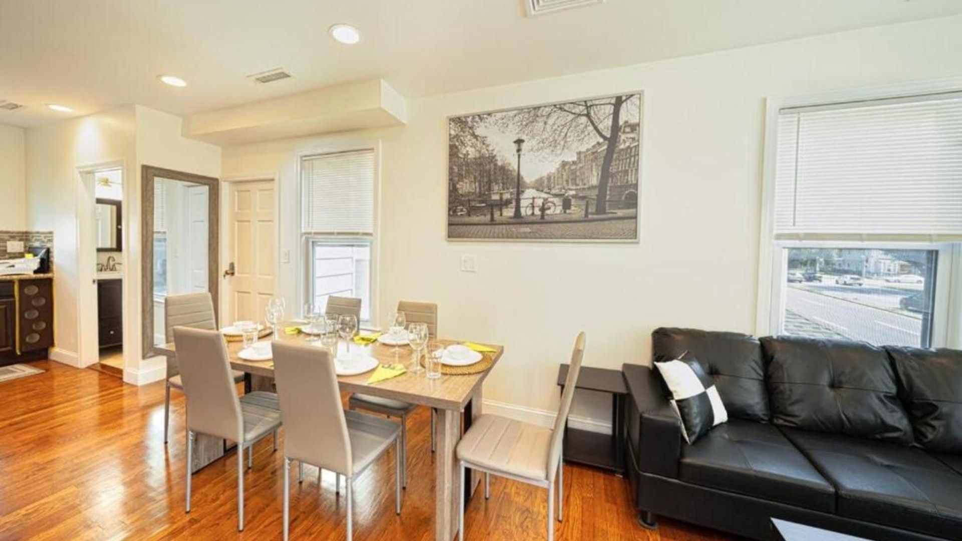 Comfortable 4br Getaway - Pet-friendly - Near I-93 & Red Line 988 Boston