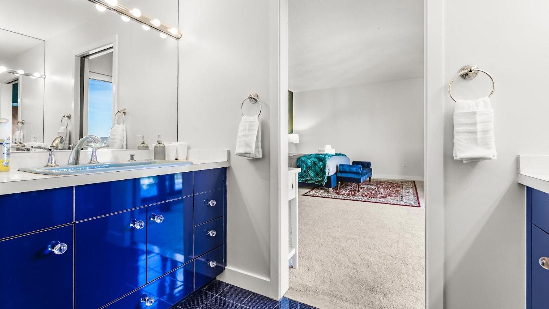 Apartment Luxury Massive Penthouse In Watertown *