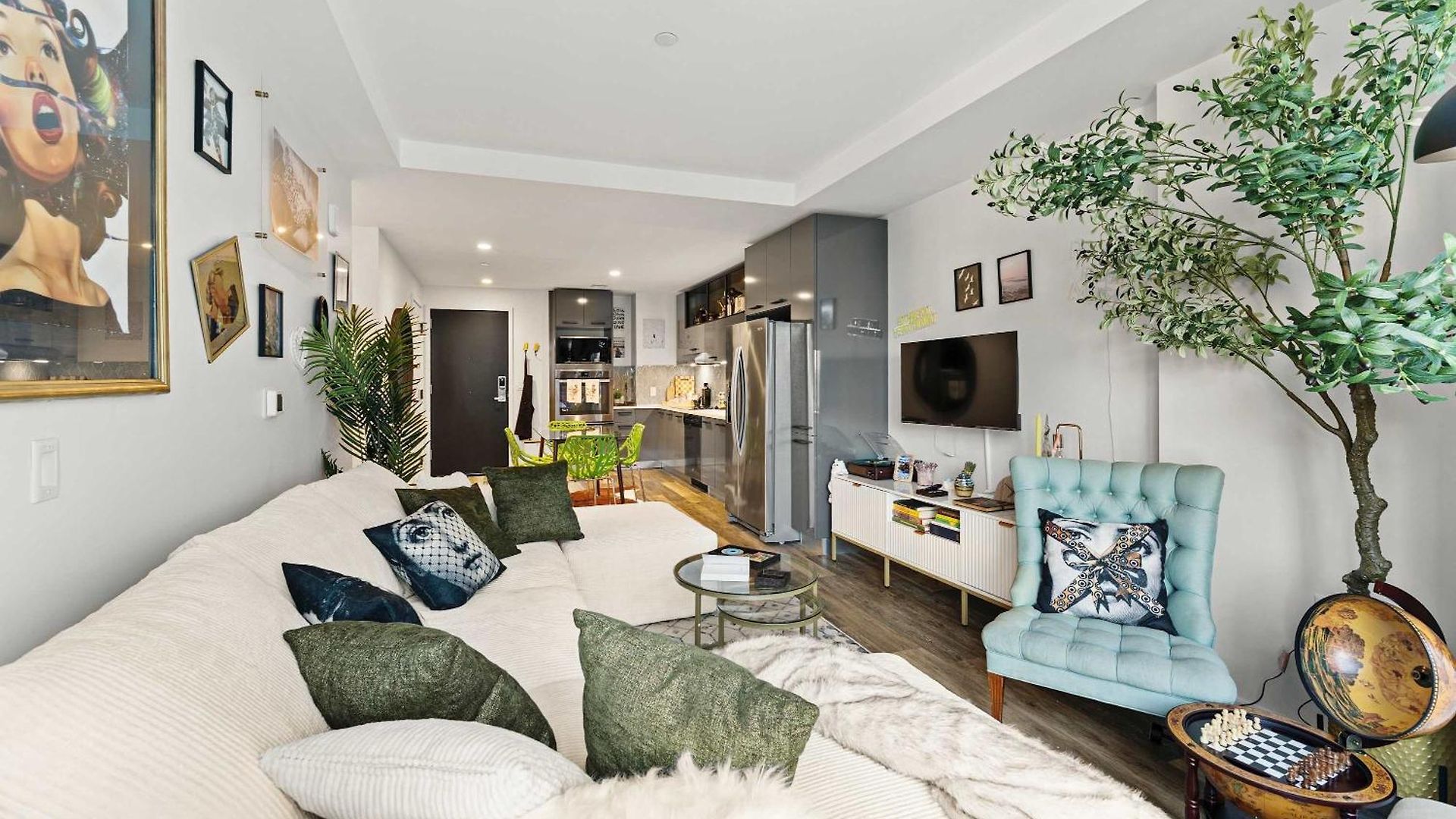 Apartment Family With Pool And Gym Lovely *
